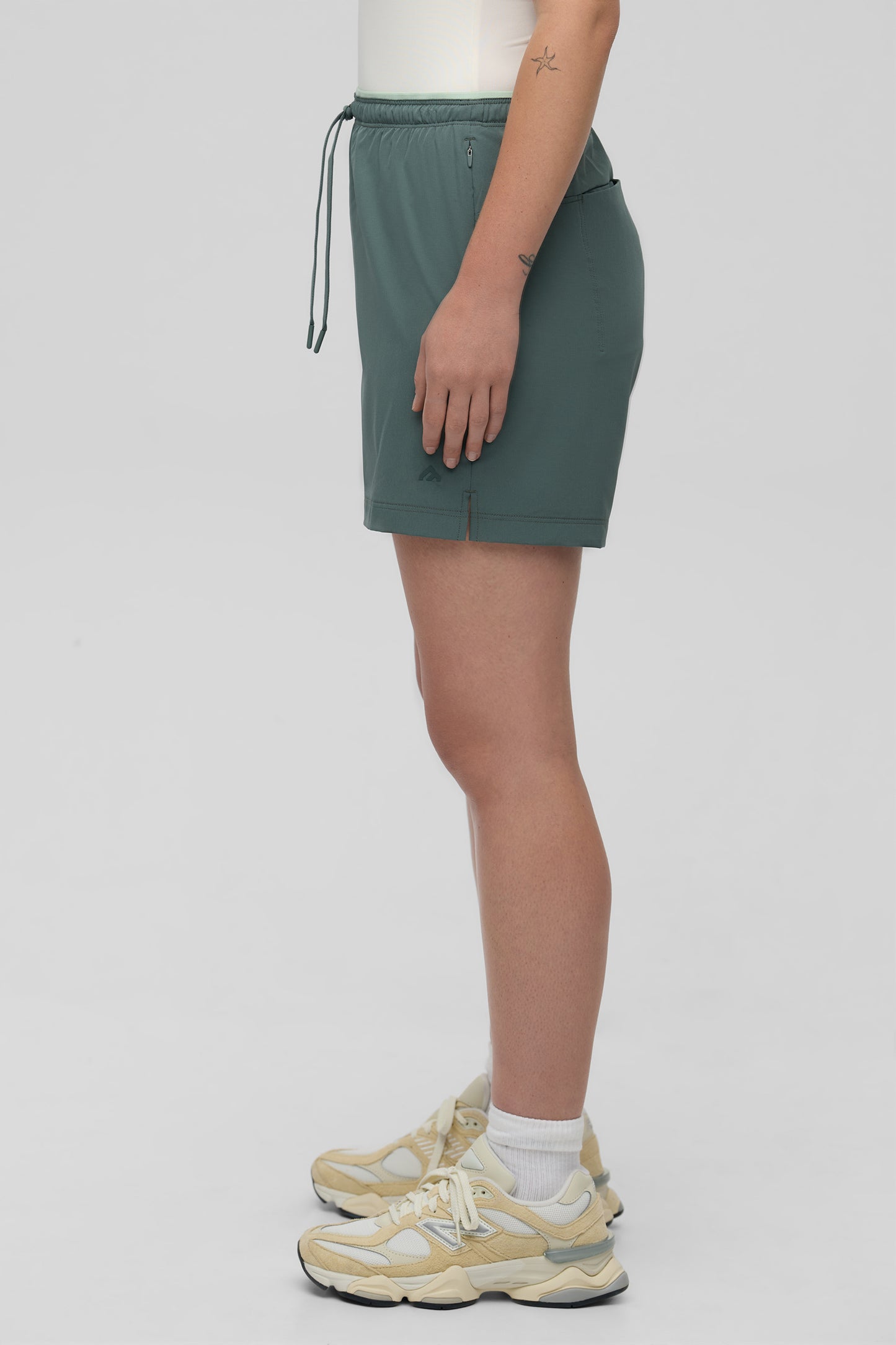Short technique à séchage rapide - Femme && VERT