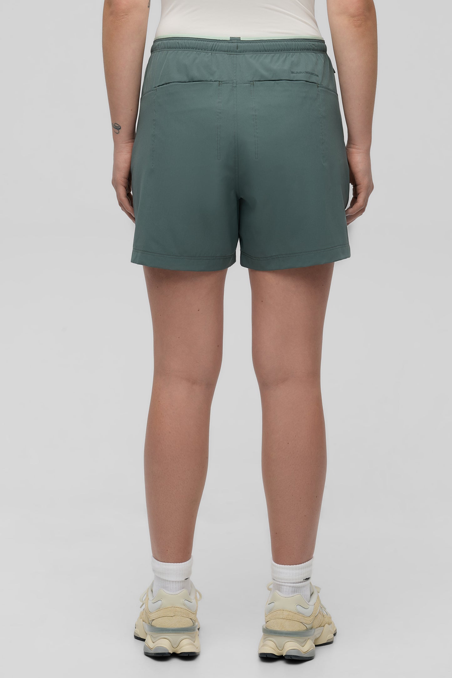 Short technique à séchage rapide - Femme && VERT
