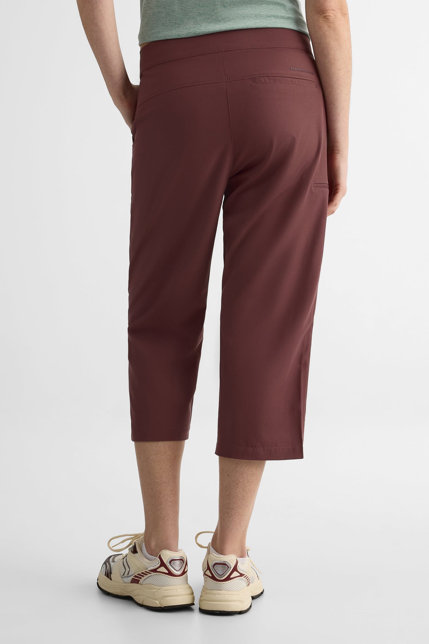 Pantalon capri uni avec bouton pression – Femme && PRUNE