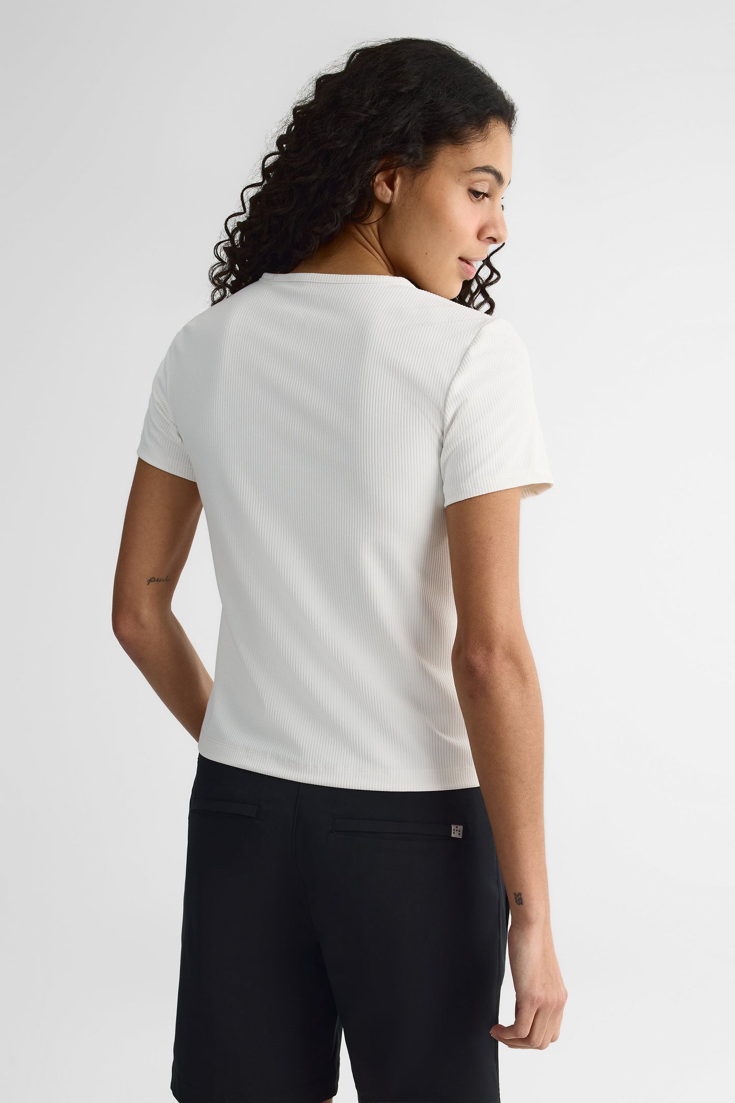 Chandail à manches courtes col rond - Femme && BLANC