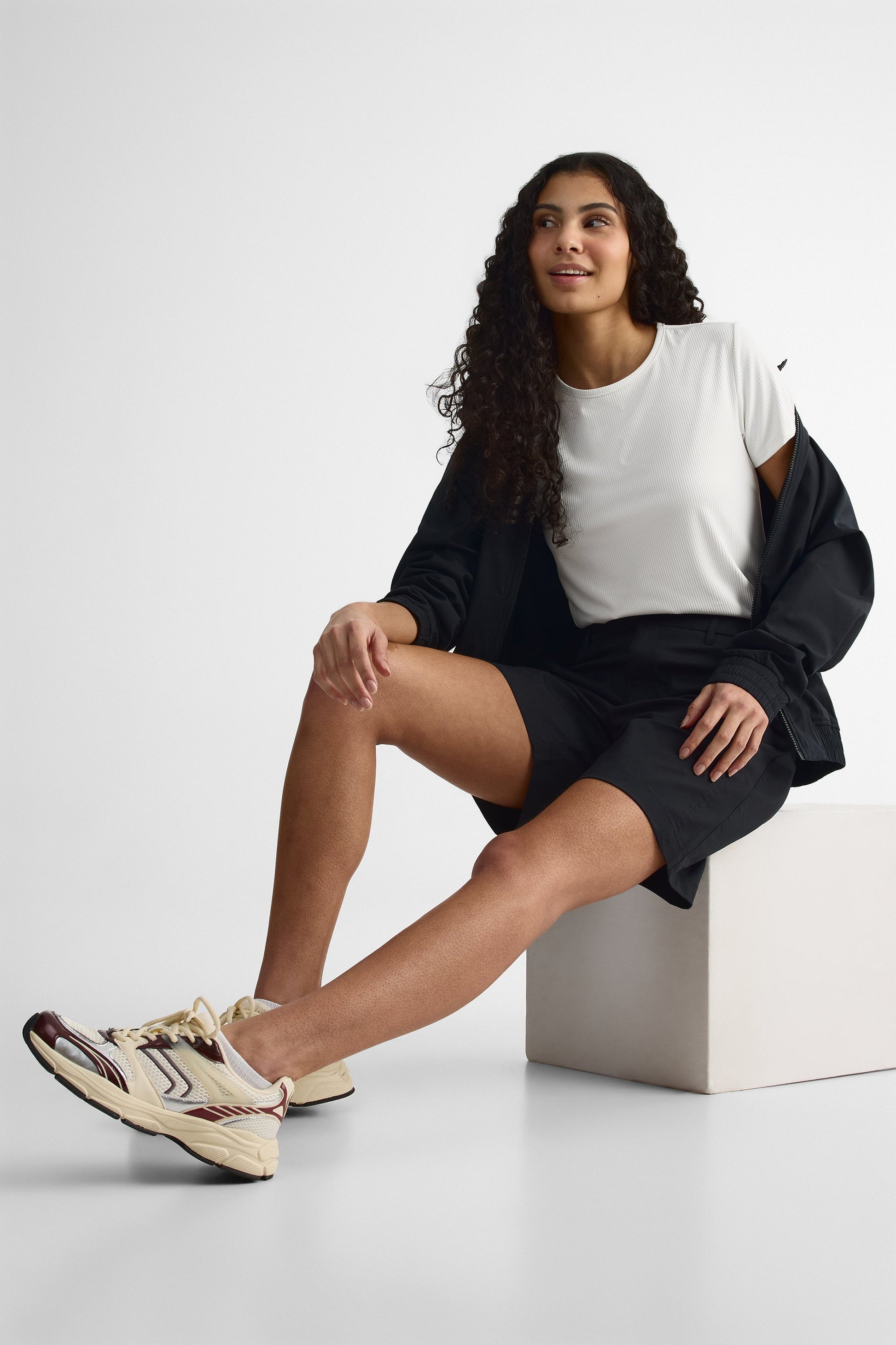 Short poches latérales - Femme && NOIR