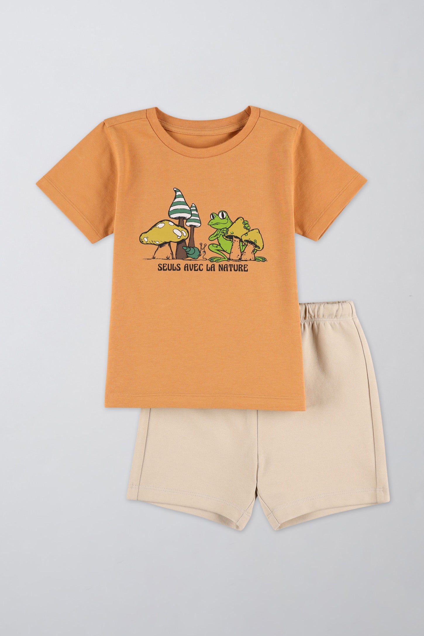 Ensemble coloré avec t-shirt et short - Bébé garçon && BRUN