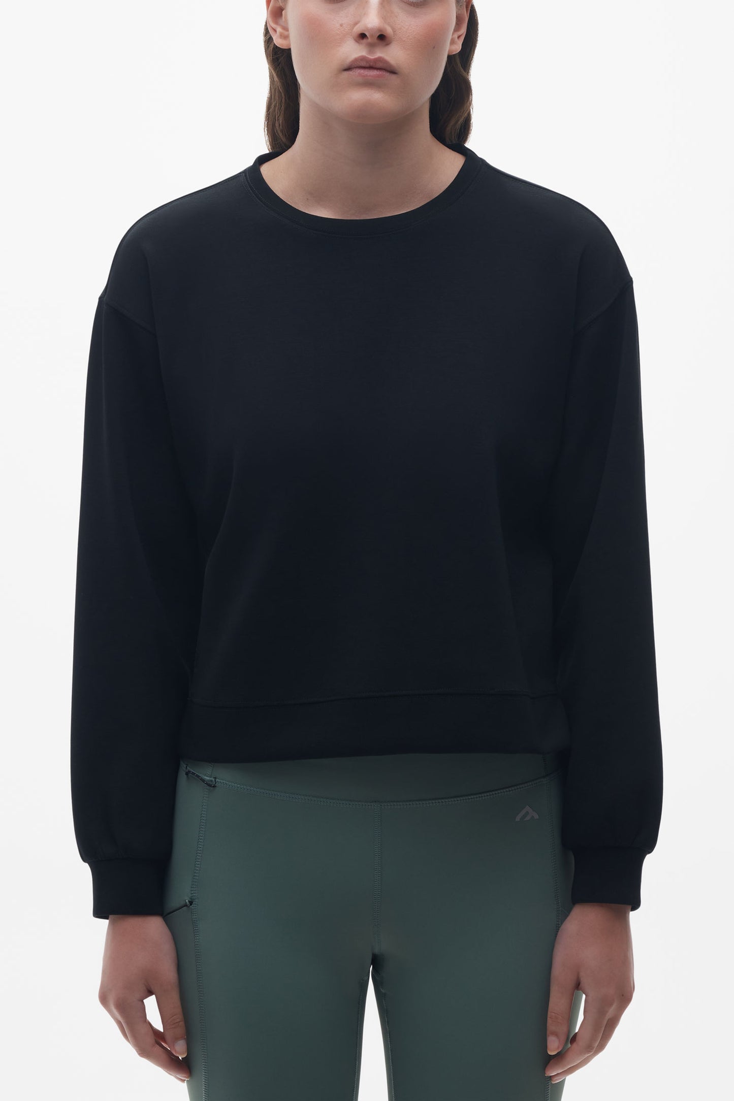 Chandail écourté ultradoux - Femme && NOIR