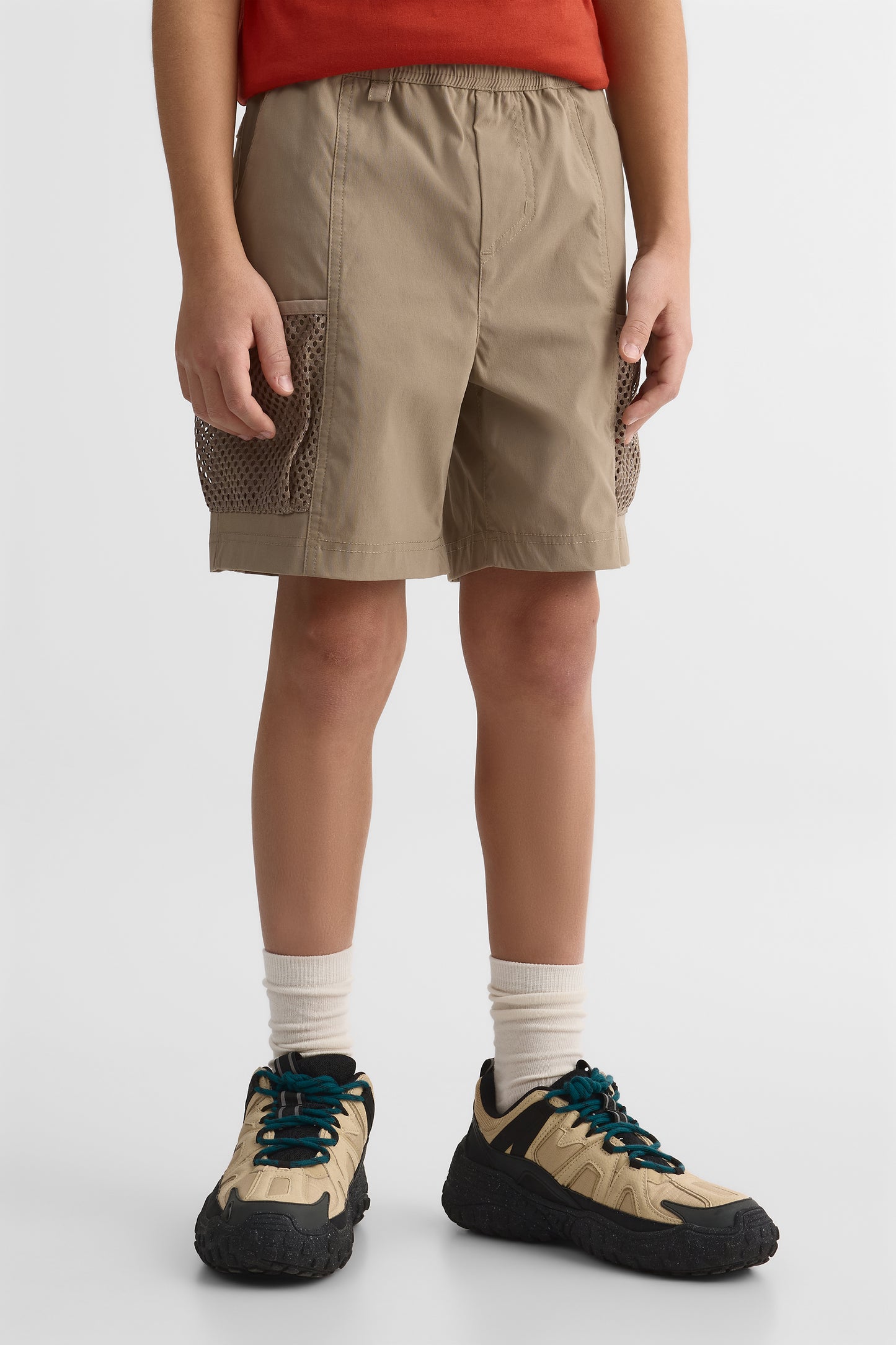 Short ultraextensible à séchage rapide - Ado garçon && TAUPE
